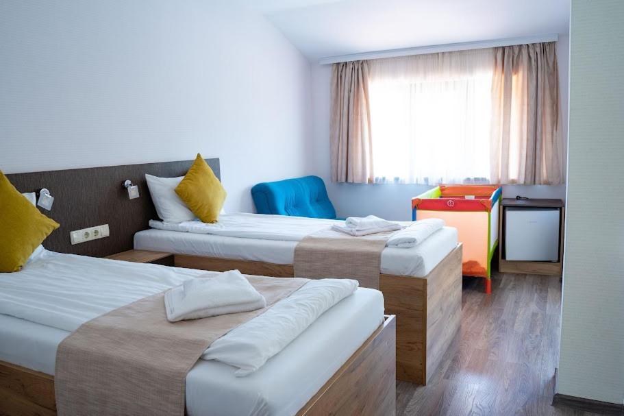 Tryavna Lake Hotel & Spa Buitenkant foto
